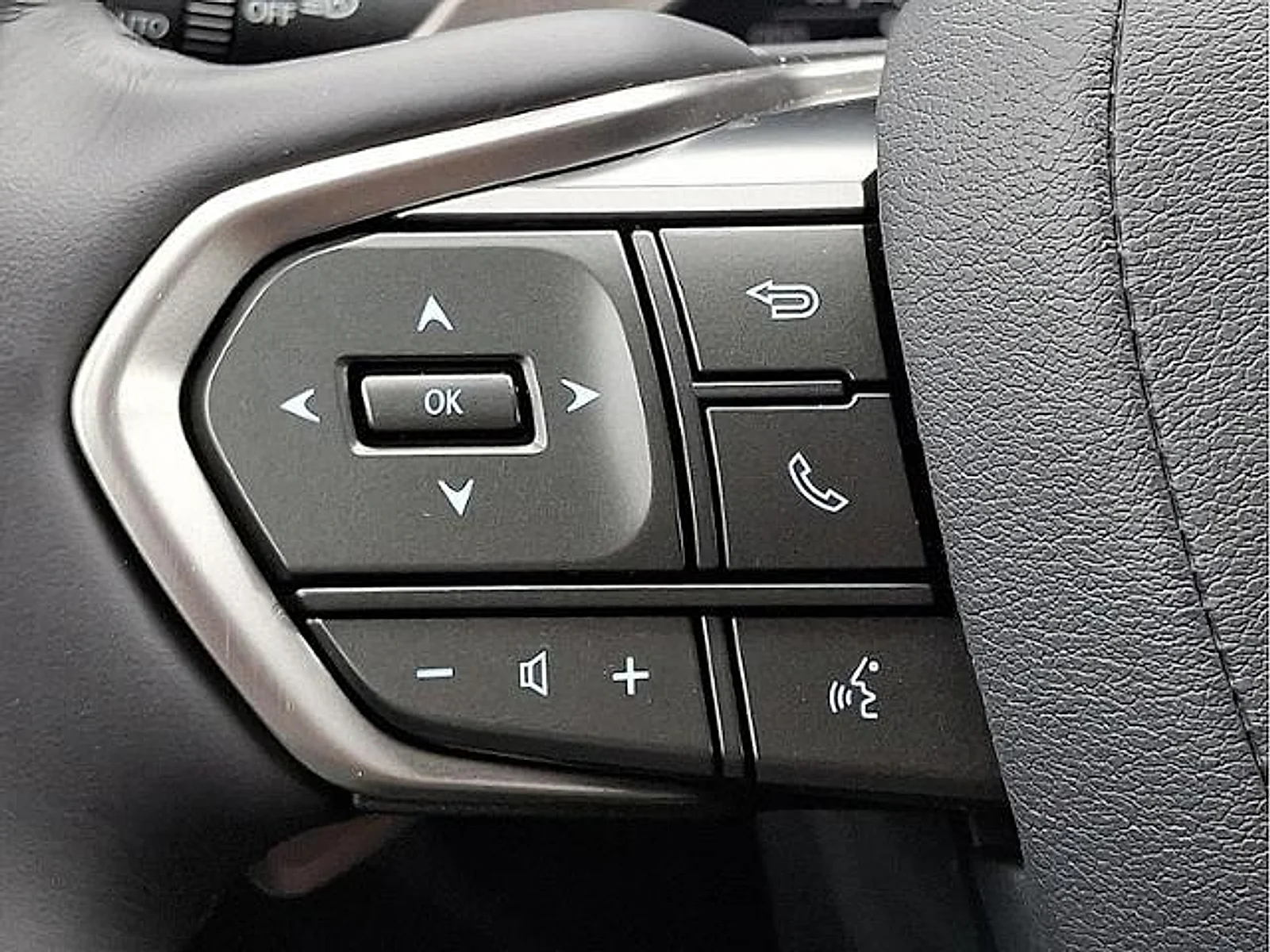 Certified Used 2026 Grecian Water Lexus Premium image 19