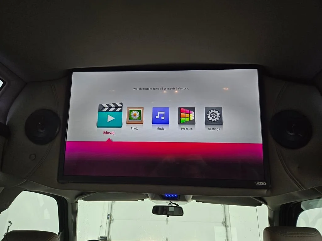 2023 GMC Savana Cargo Work Van - Photo 36