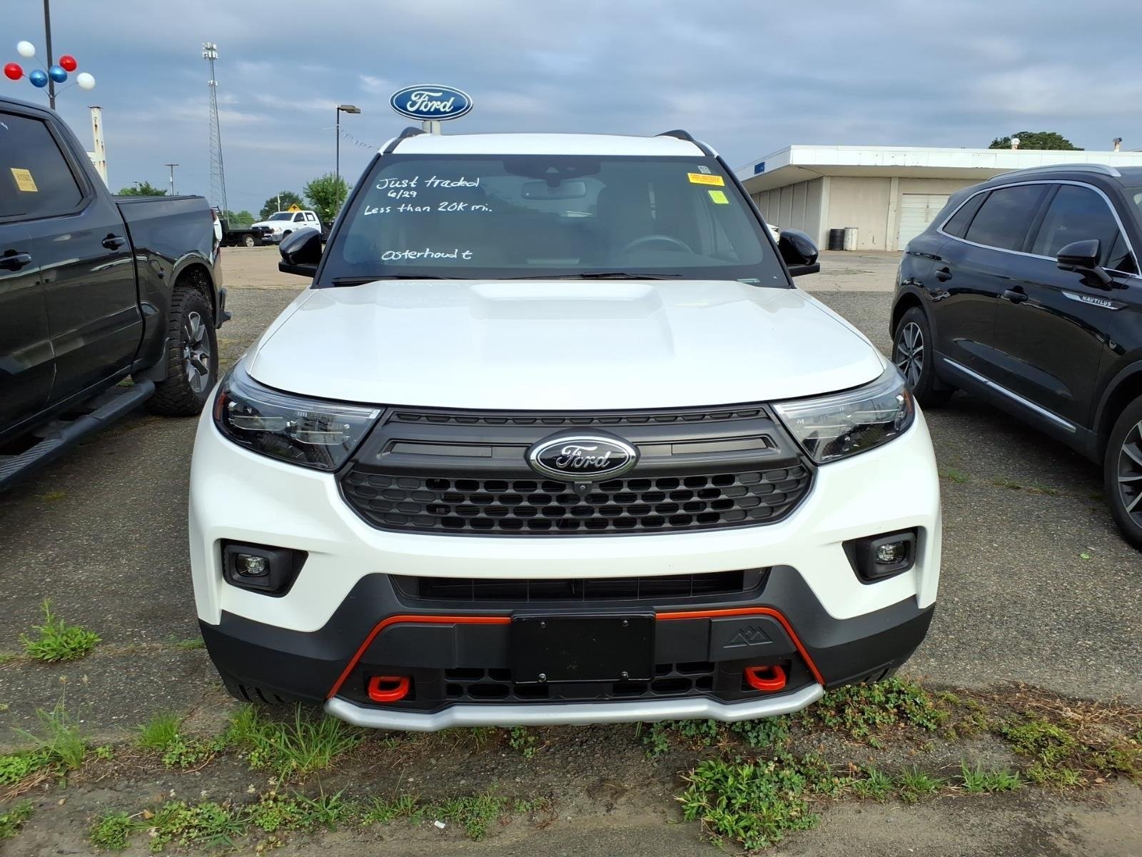 Used 2023 Star White Metallic Tri-Coat Ford Timberline image 2