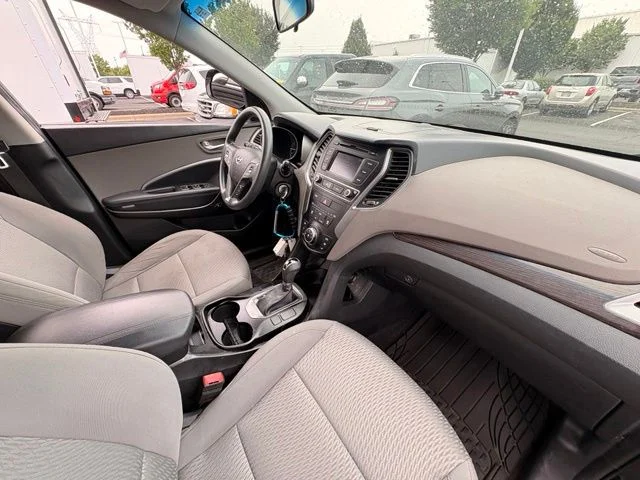 Used 2018 Black Hyundai 2.4 Base image 16
