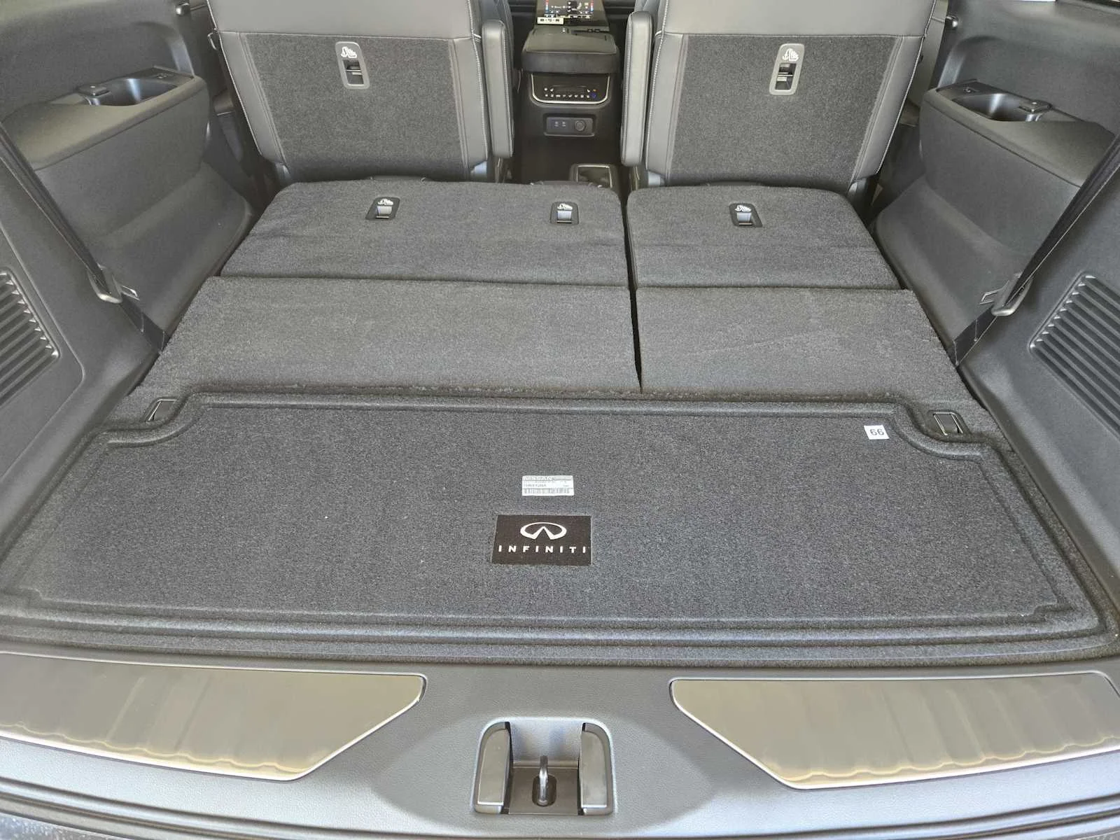 Certified Used 2026 Black Obsidian INFINITI LUXE image 23