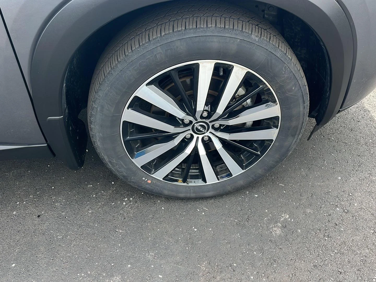 Used 2024 Gun Metallic Nissan Platinum image 35