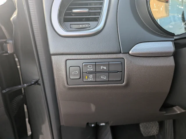 Used 2021 Gray Mazda Signature image 28