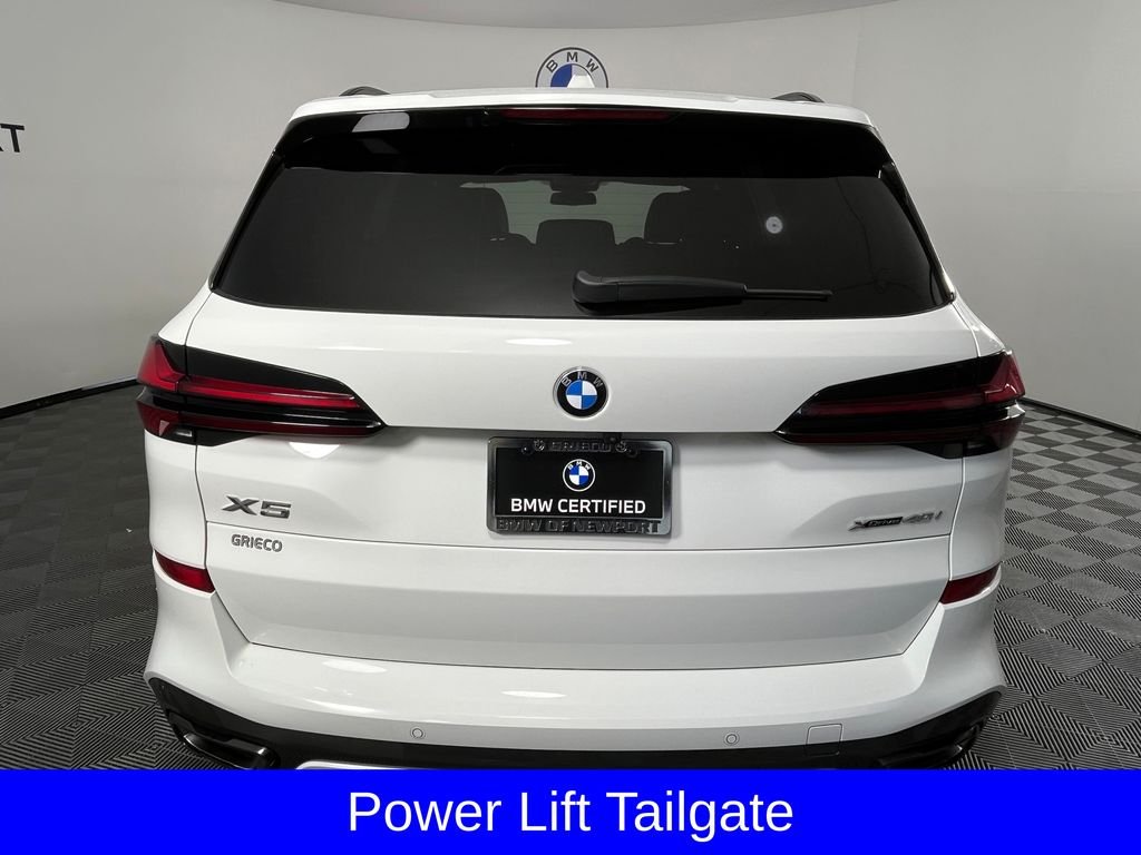 Used 2025 White BMW xDrive40i image 10