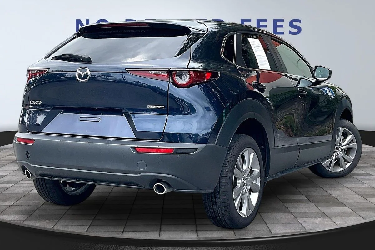 Used 2021  Mazda Select image 6