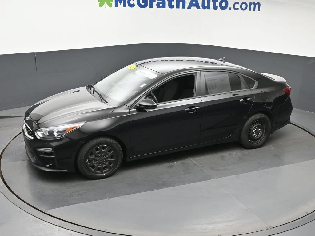 Used 2021 Black Kia FE image 21