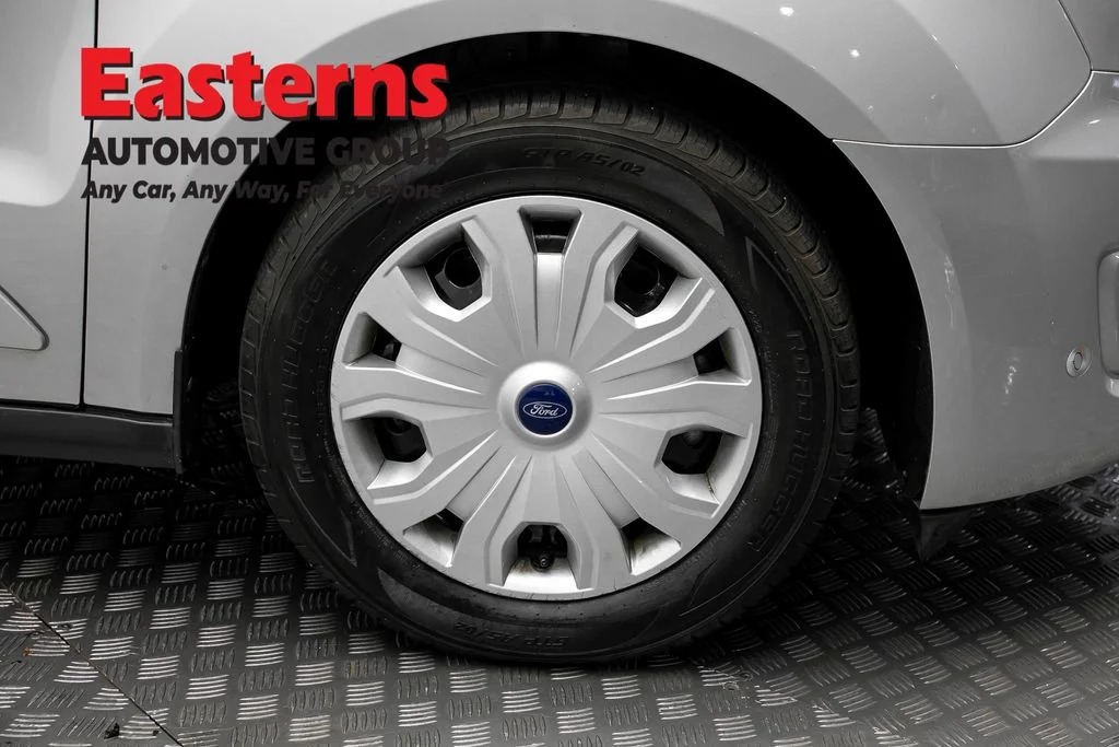 Used 2021 Silver Ford XLT image 31