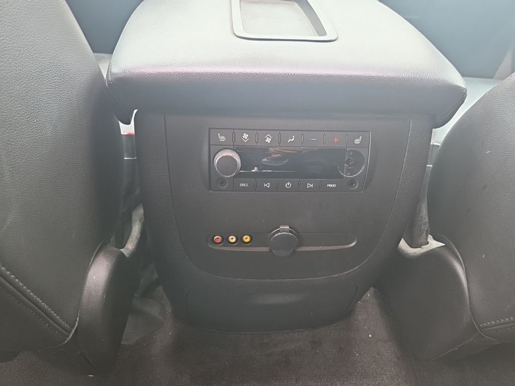 Used 2013 White Chevrolet LTZ image 17