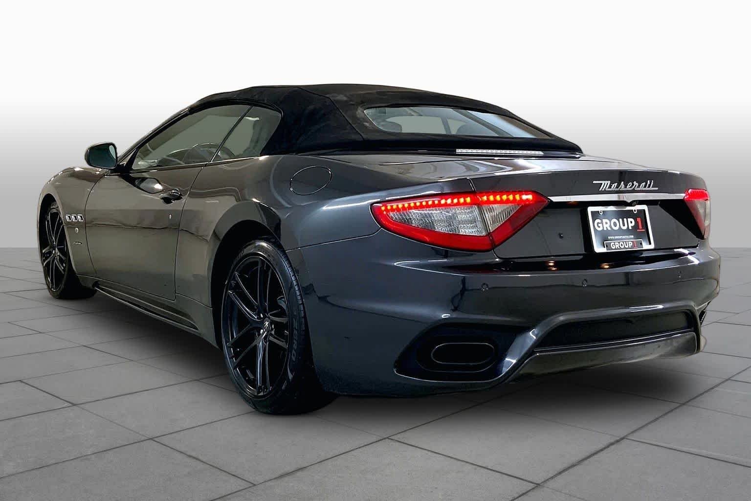 Used 2018 Grigio Granito Metallic Maserati Sport image 11