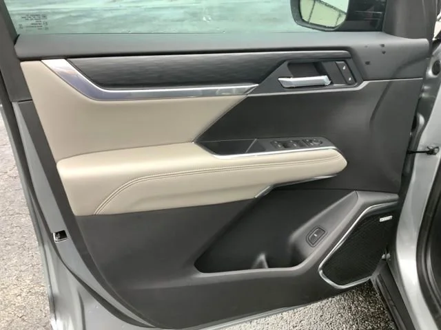 2026 GMC Acadia Elevation - Photo 11