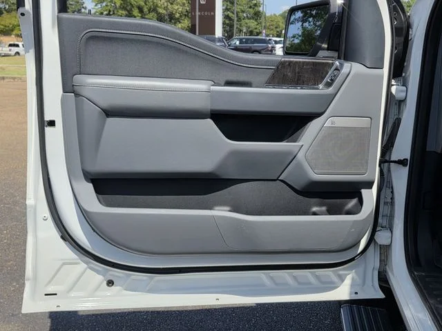 Certified Used 2022 Star White Ford Lariat image 17