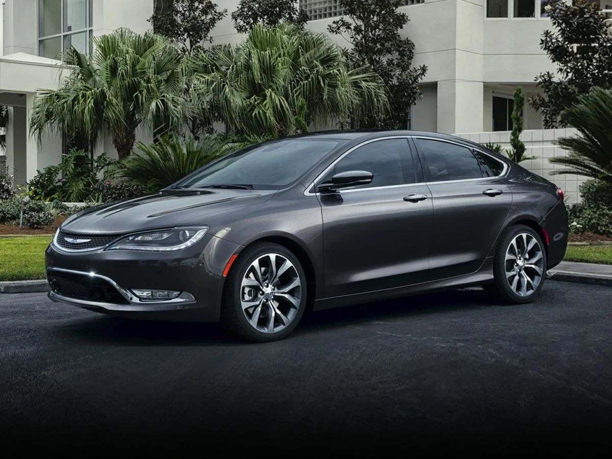 2015 Chrysler 200 C's photo