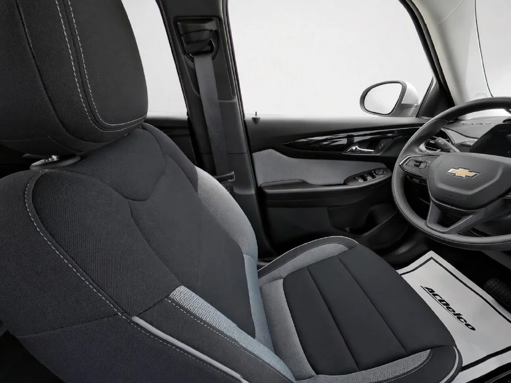 New 2026 White Chevrolet LT image 26