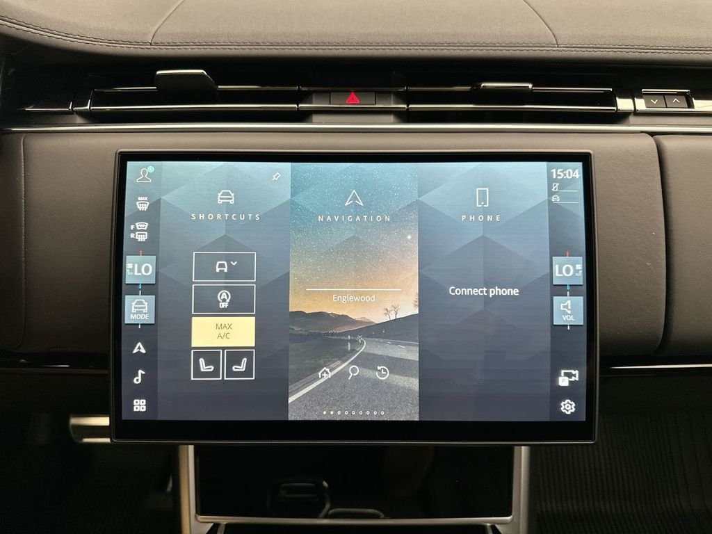 New 2026 Santorini Black Metallic Land Rover SE image 13