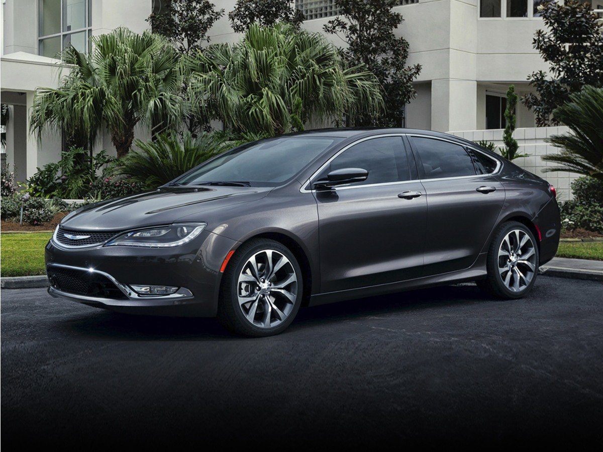 Used 2016 Black Chrysler Limited image 1