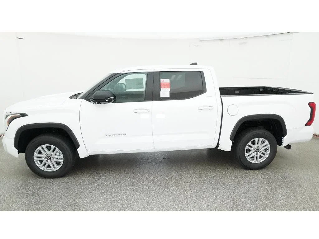 New 2026 Ice Cap Toyota SR5 image 4