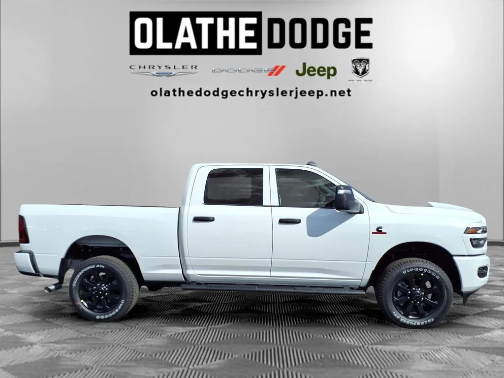 New 2026 Bright White Clear-Coat Exterior Paint RAM Tradesman image 29