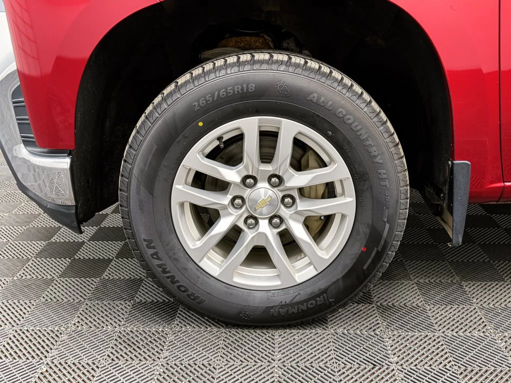Used 2019 Cajun Red Tintcoat Chevrolet LT image 13