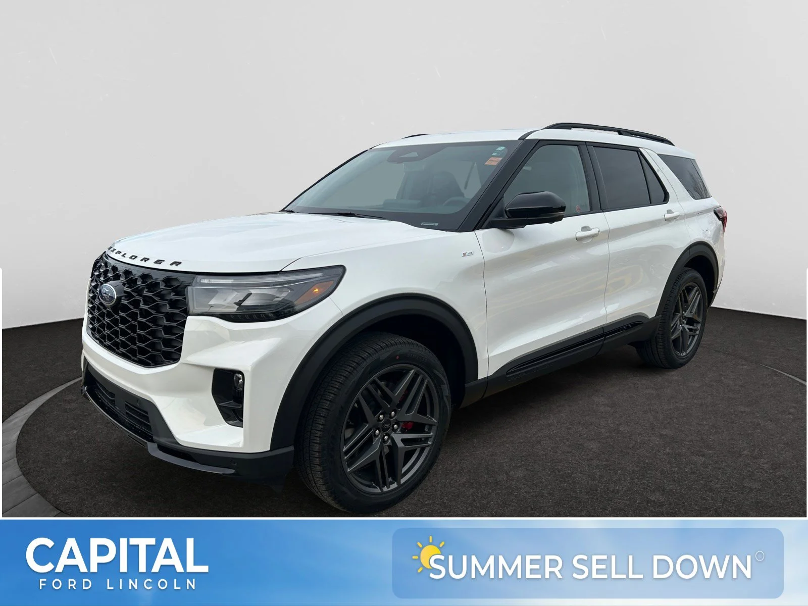 New 2026 Star White Metallic Tri-Coat Ford ST-Line image 1