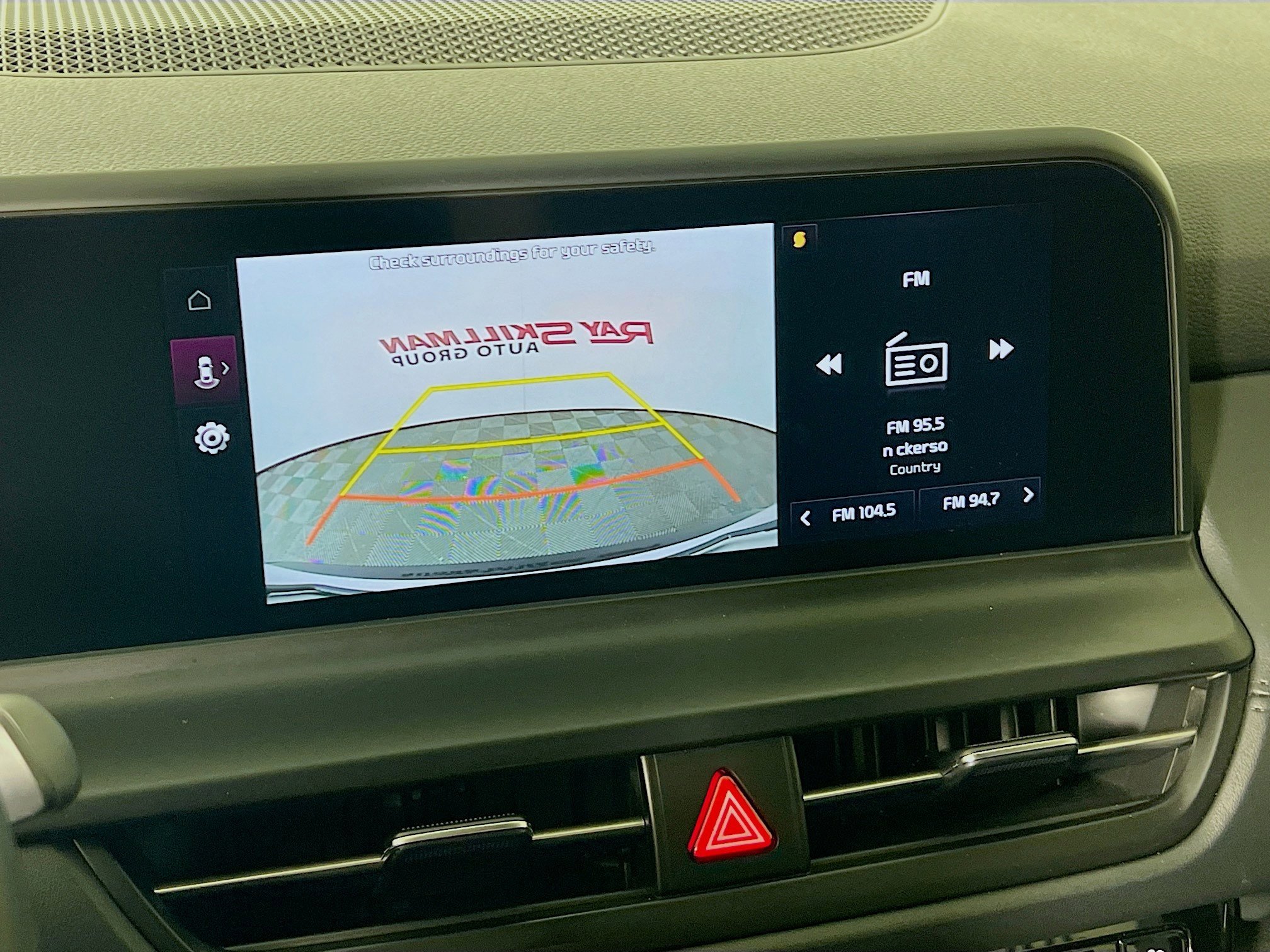 Used 2024 Snow White Pearl Kia EX image 19
