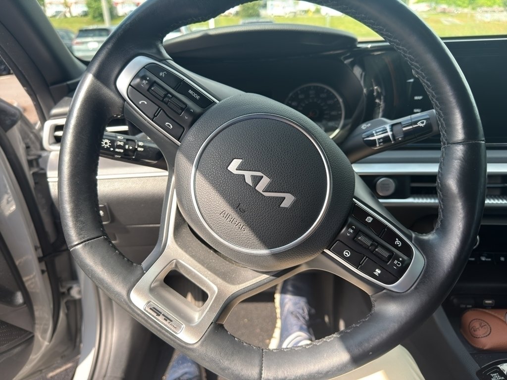 2023 Kia Optima GT-Line AWD's photo