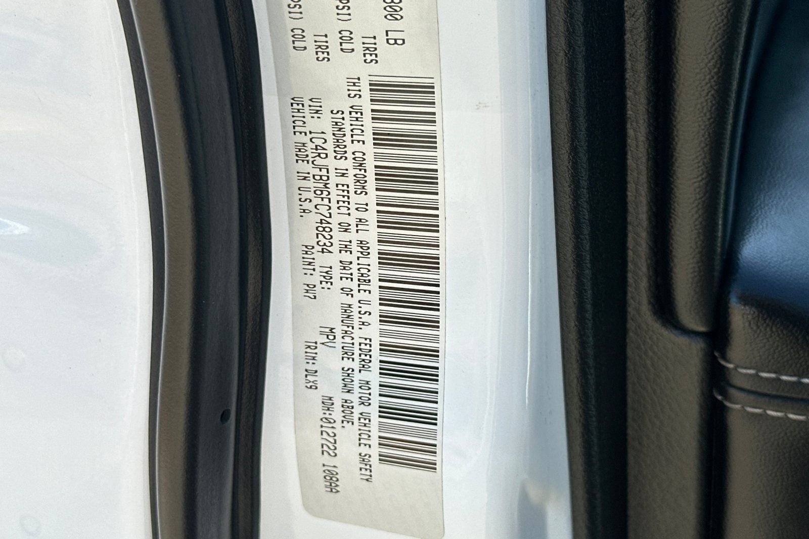 Used 2015 White Jeep Limited image 30