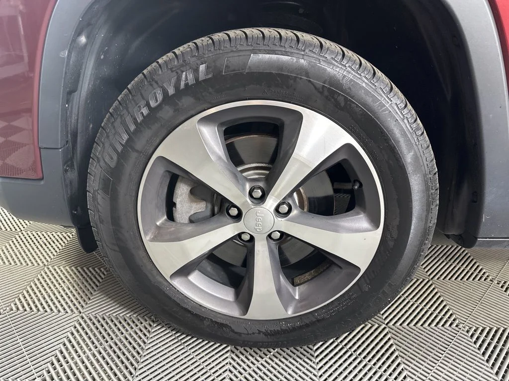 Used 2020 Red Jeep Limited image 14