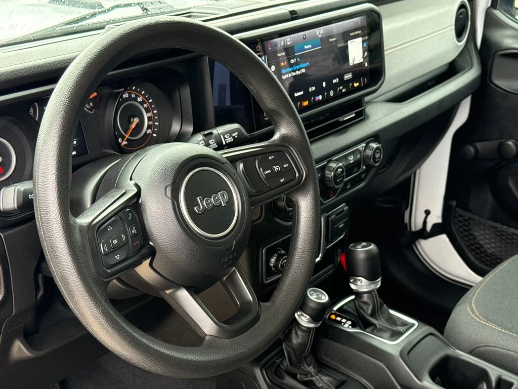Used 2024 White Jeep Sport image 19