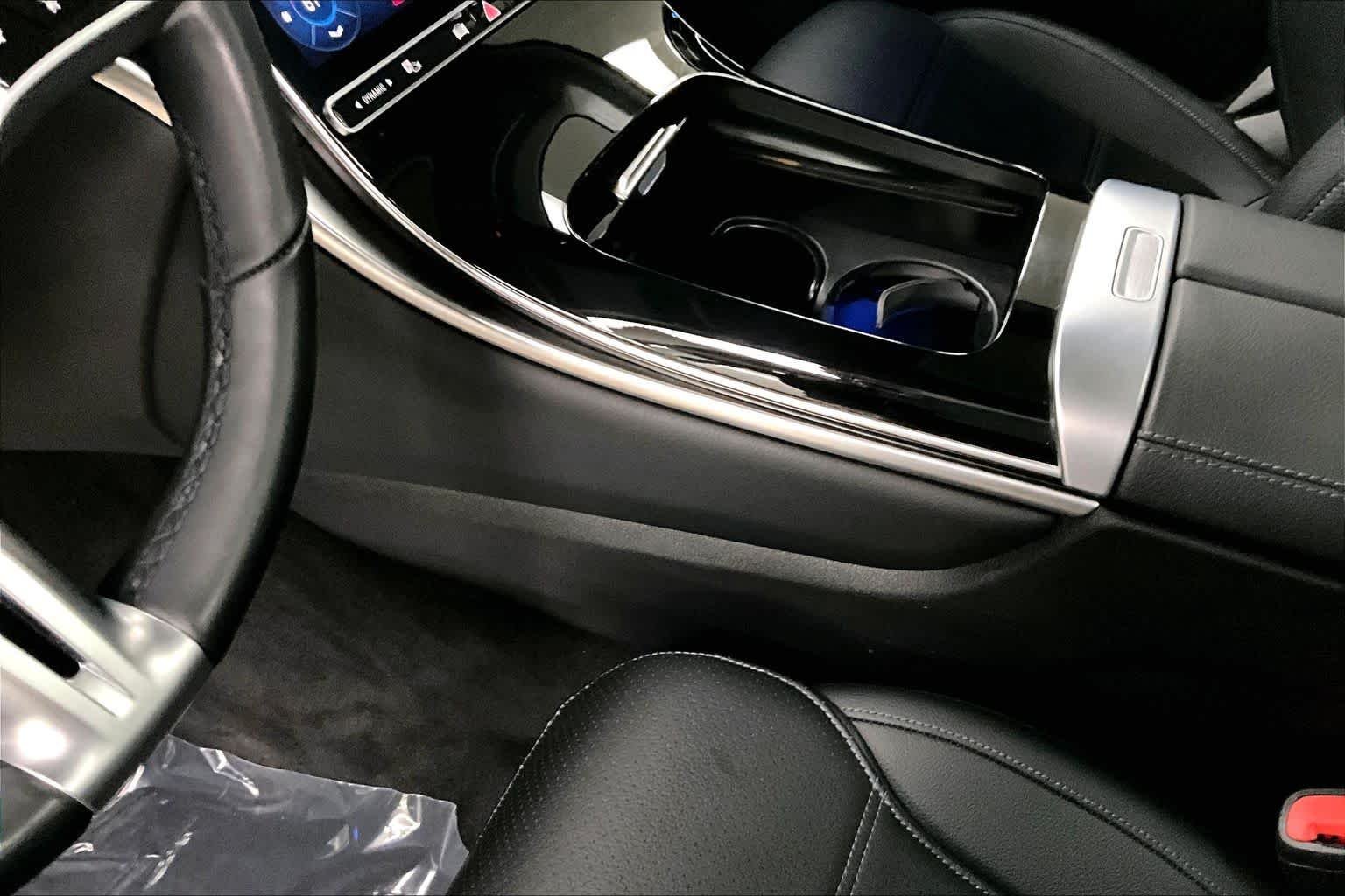 Certified Used 2023 Black Mercedes-Benz GLC 300 image 17