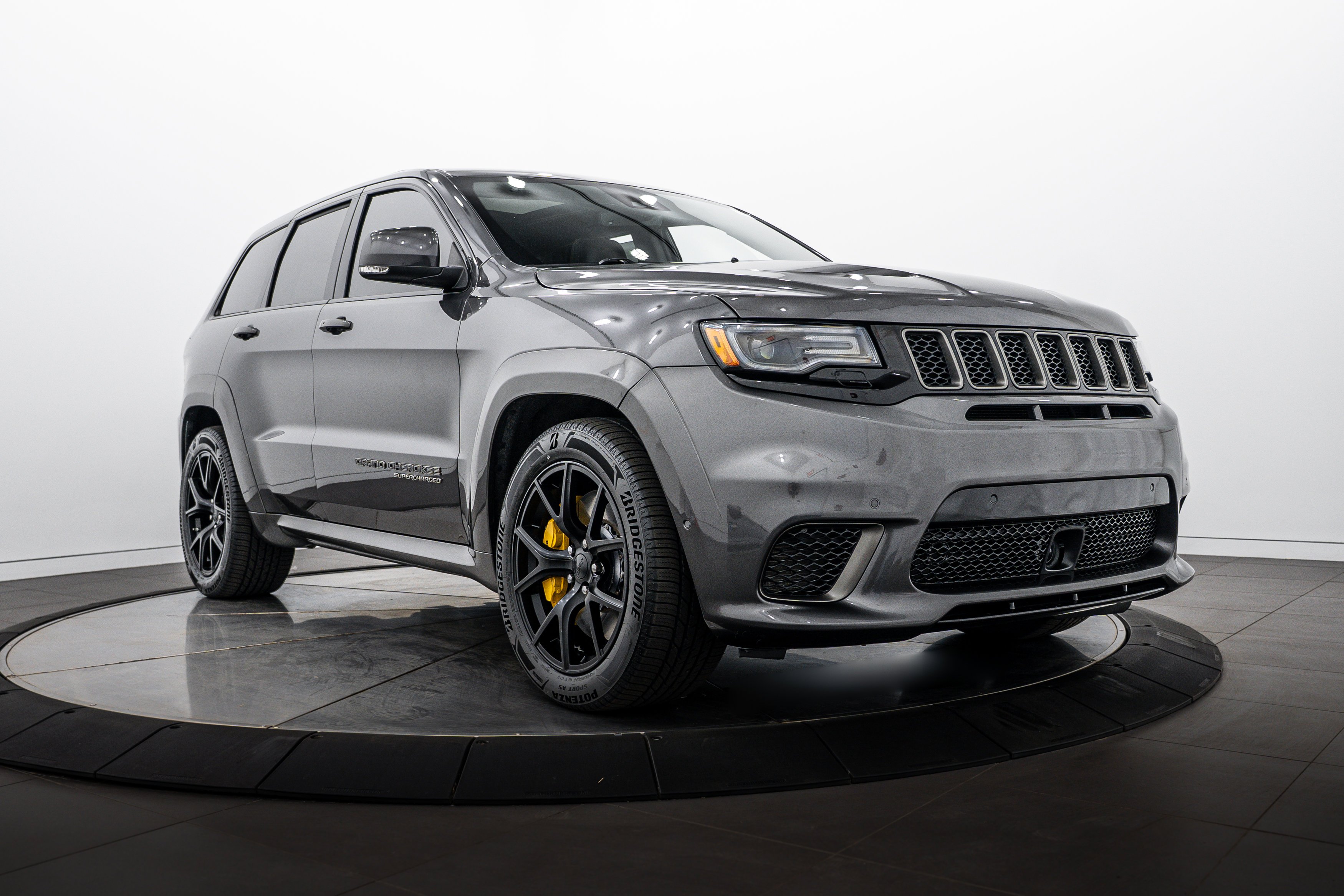 Used 2018 Granite Crystal Metallic Clearcoat Jeep Trackhawk image 1