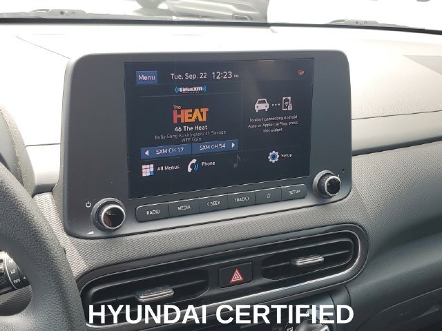 Used 2023 Black Hyundai SEL image 24