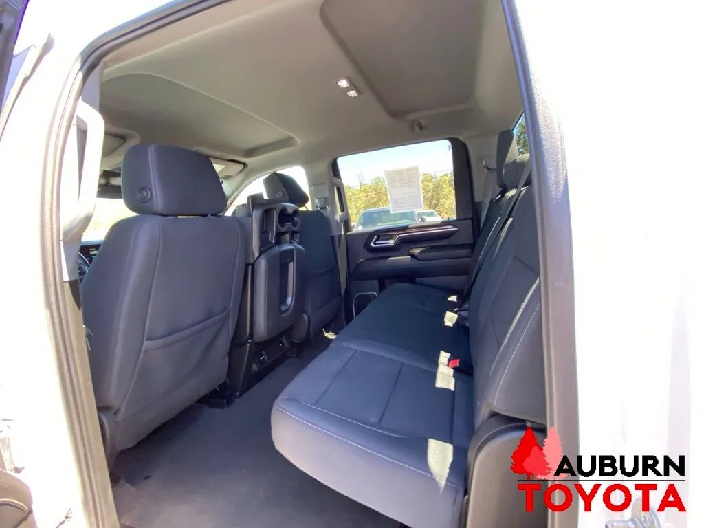Used 2024 White Chevrolet LT image 25