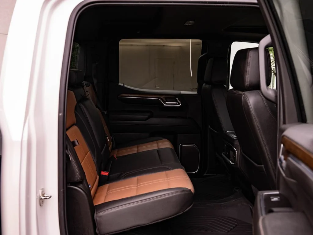 Used 2024 Iridescent Pearl Tricoat Chevrolet High Country image 46