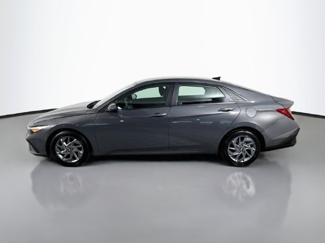 Used 2024 Ecotronic Gray Hyundai SEL image 4