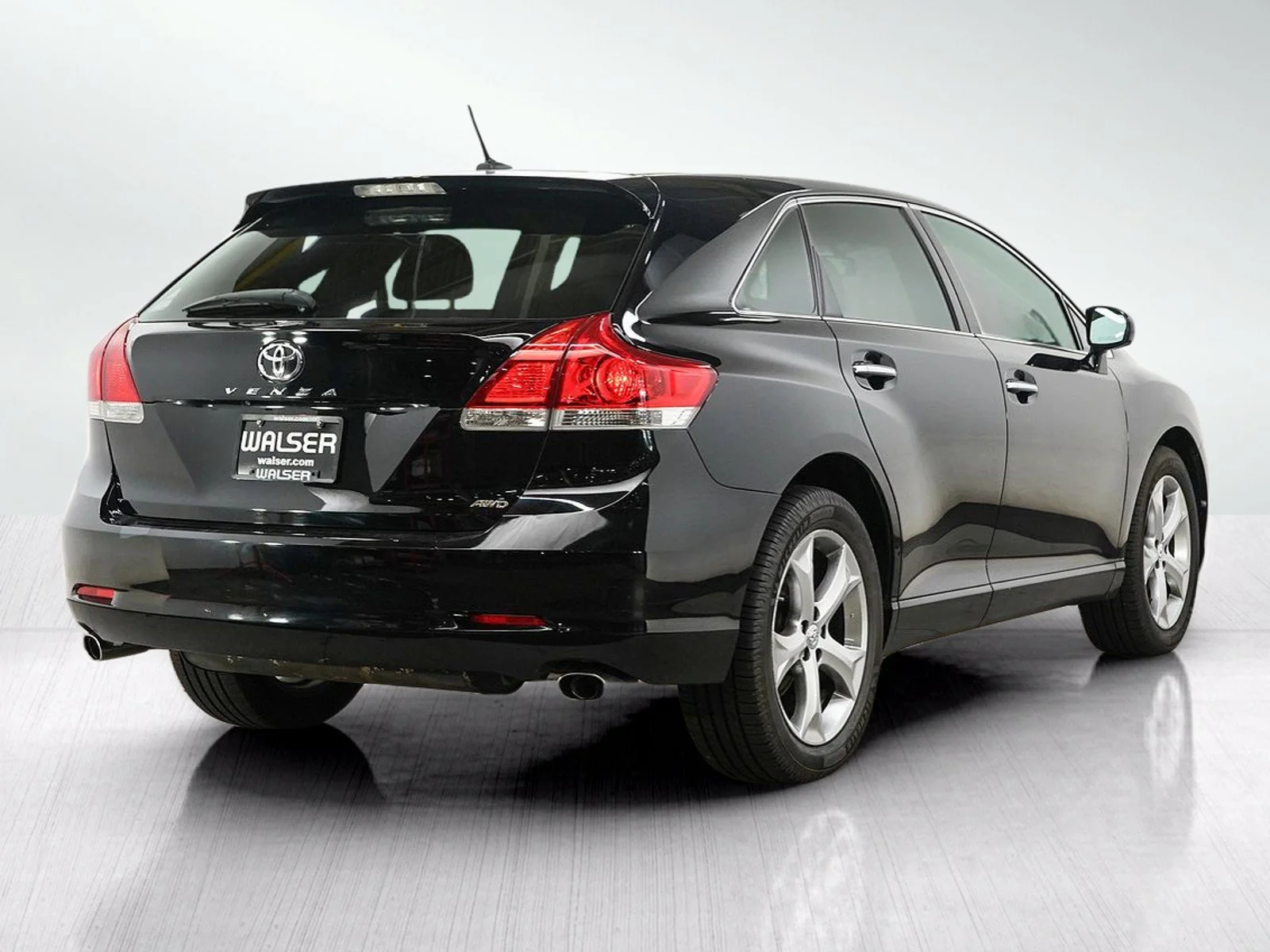 Used 2009 Black Toyota wagon 4d image 5
