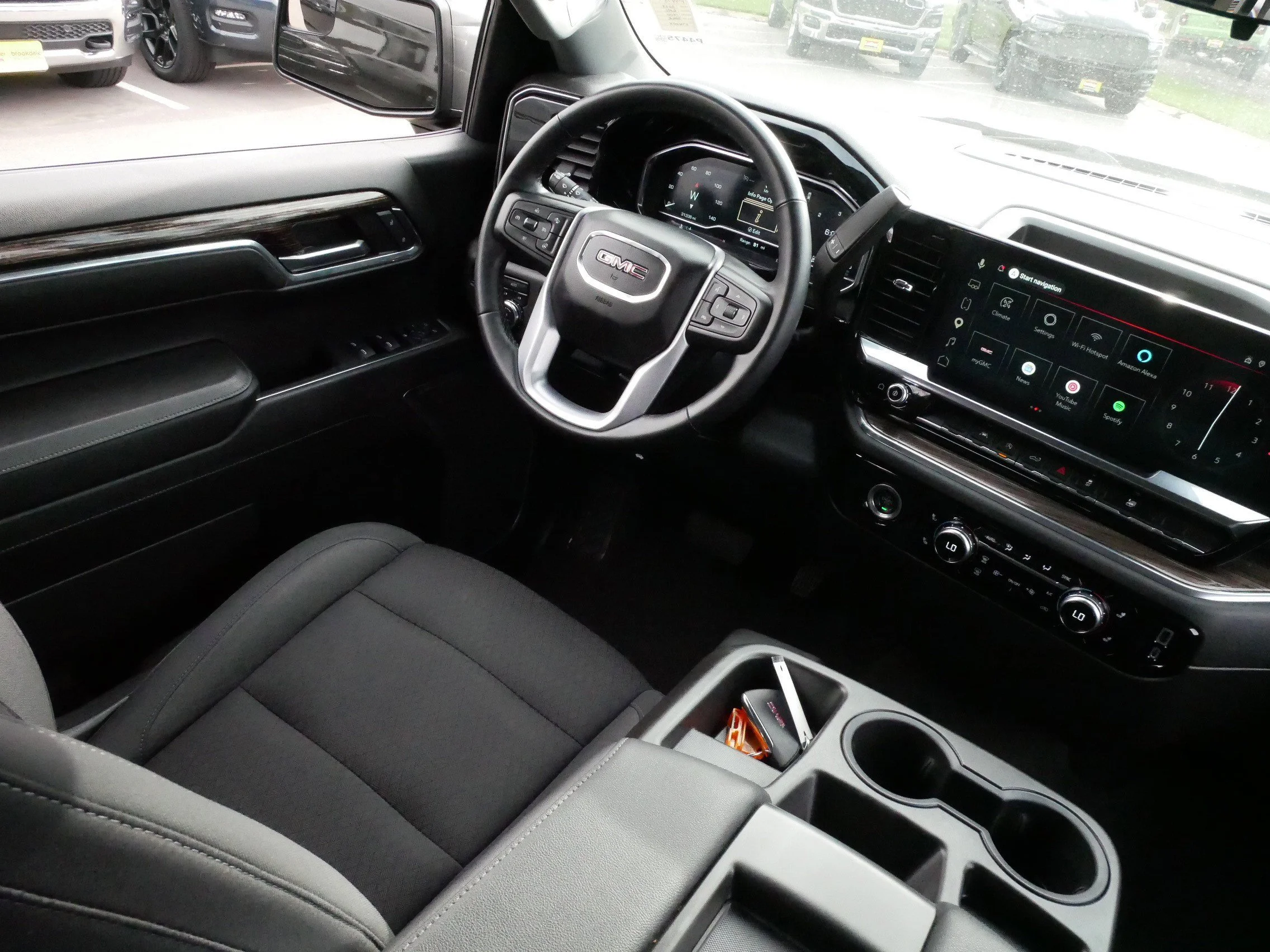 Used 2023 Onyx Black GMC Elevation image 9