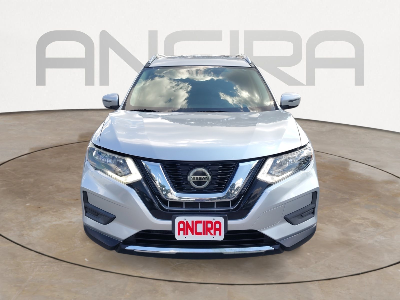 Used 2018 Brilliant Silver Nissan SV image 5