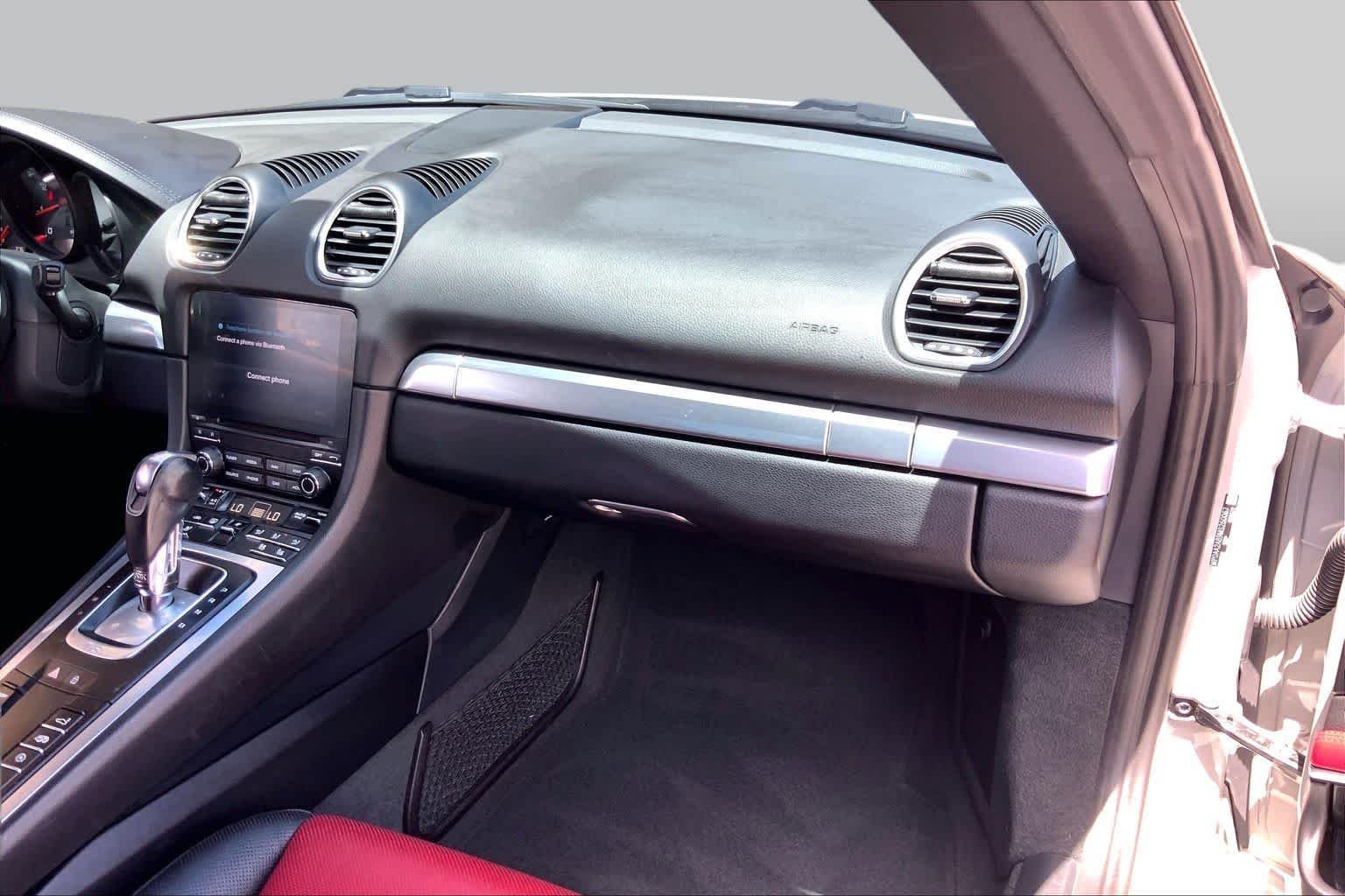 Used 2021 Chalk Porsche  image 16