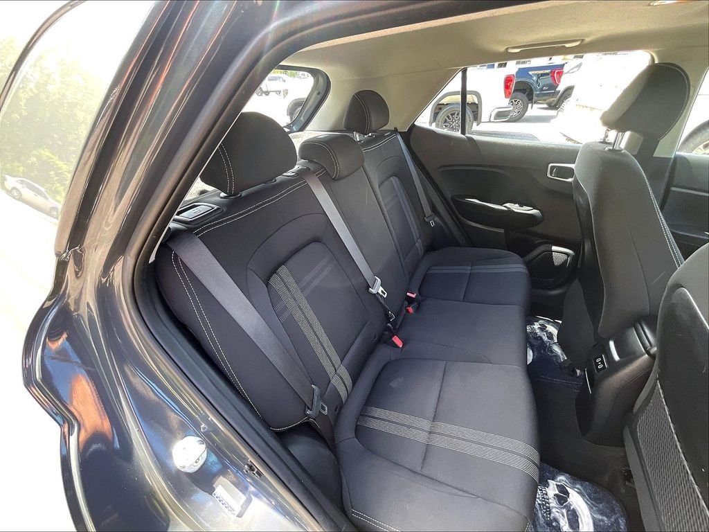 Used 2024 Gray Hyundai SEL image 19