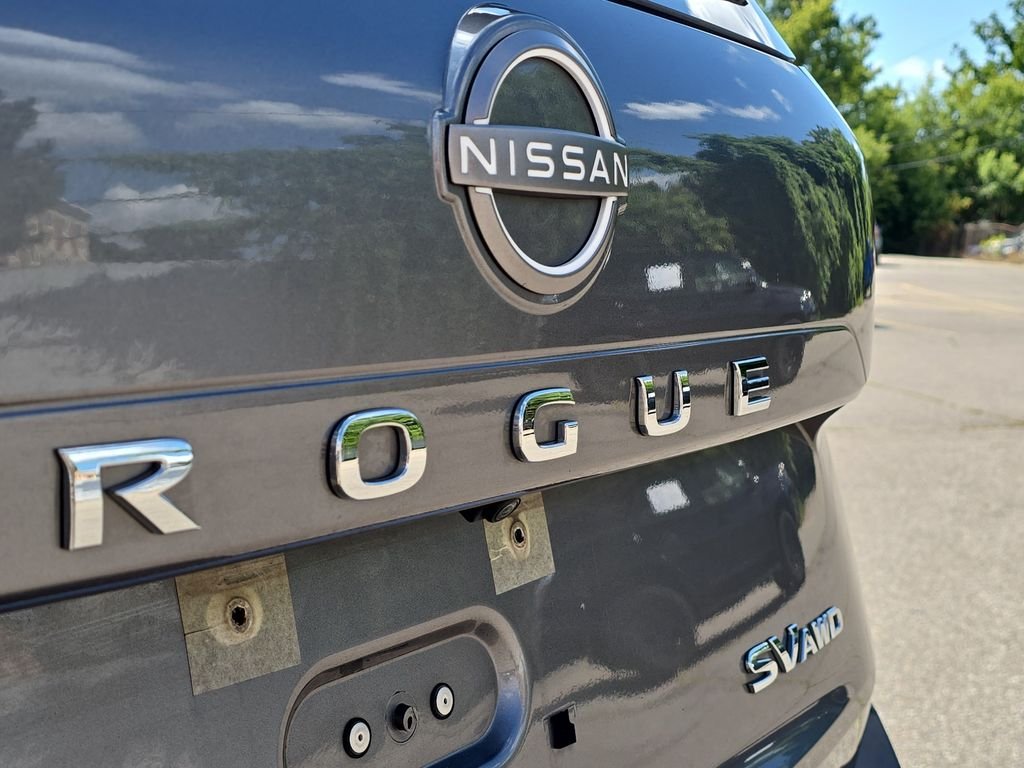 Used 2023 GRAY Nissan SV PREMIUM PKG image 31