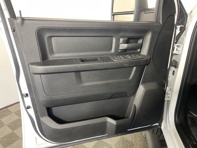 2025 RAM 2500 Tradesman - Photo 10