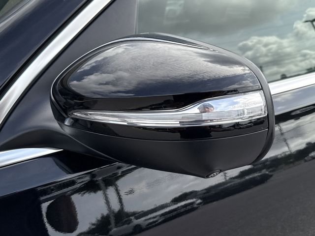 Used 2025 Black Mercedes-Benz GLE 580 image 69
