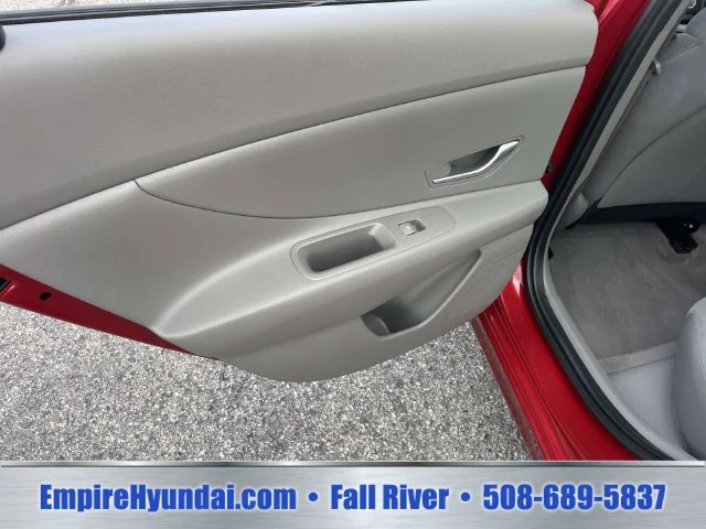 Used 2024 Red Hyundai SE image 15