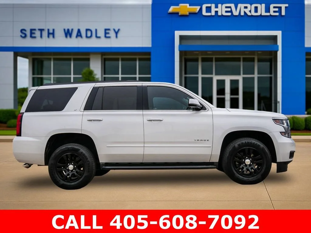 Used 2018 IRIDESCENT PEARL TRICOAT Chevrolet LT image 8