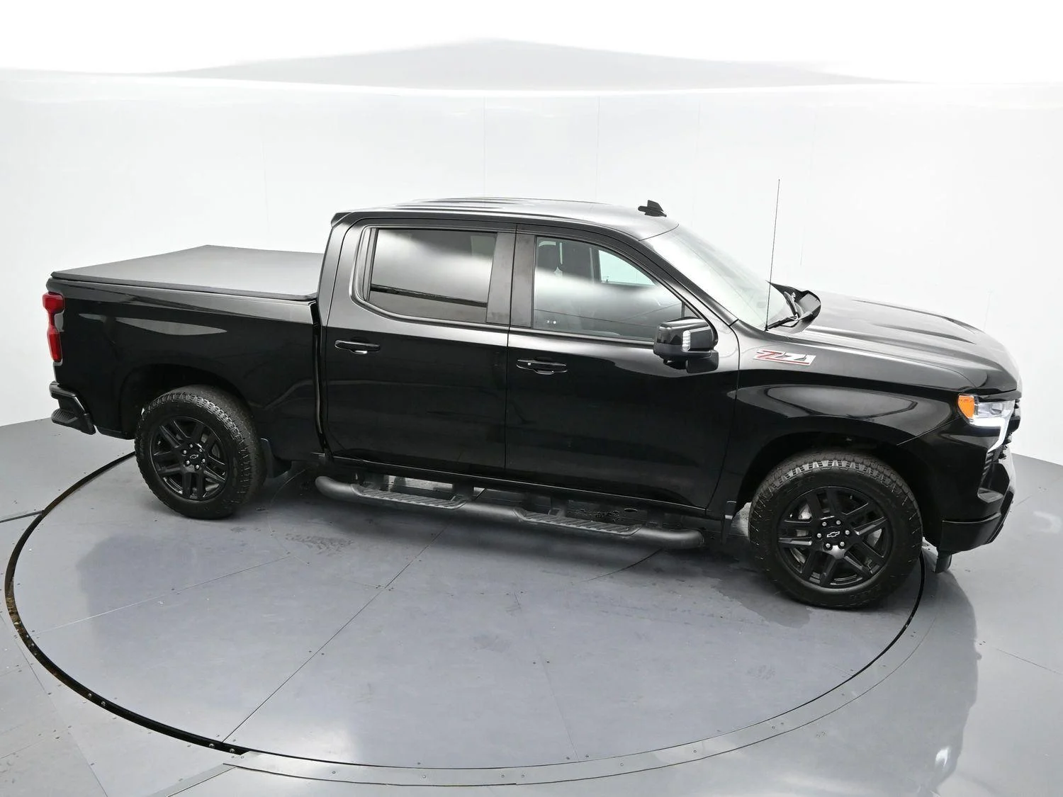 Used 2023 Black Chevrolet RST image 34