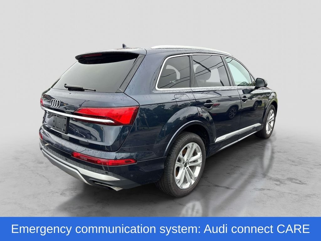 Used 2025  Audi 55 Premium Plus image 5