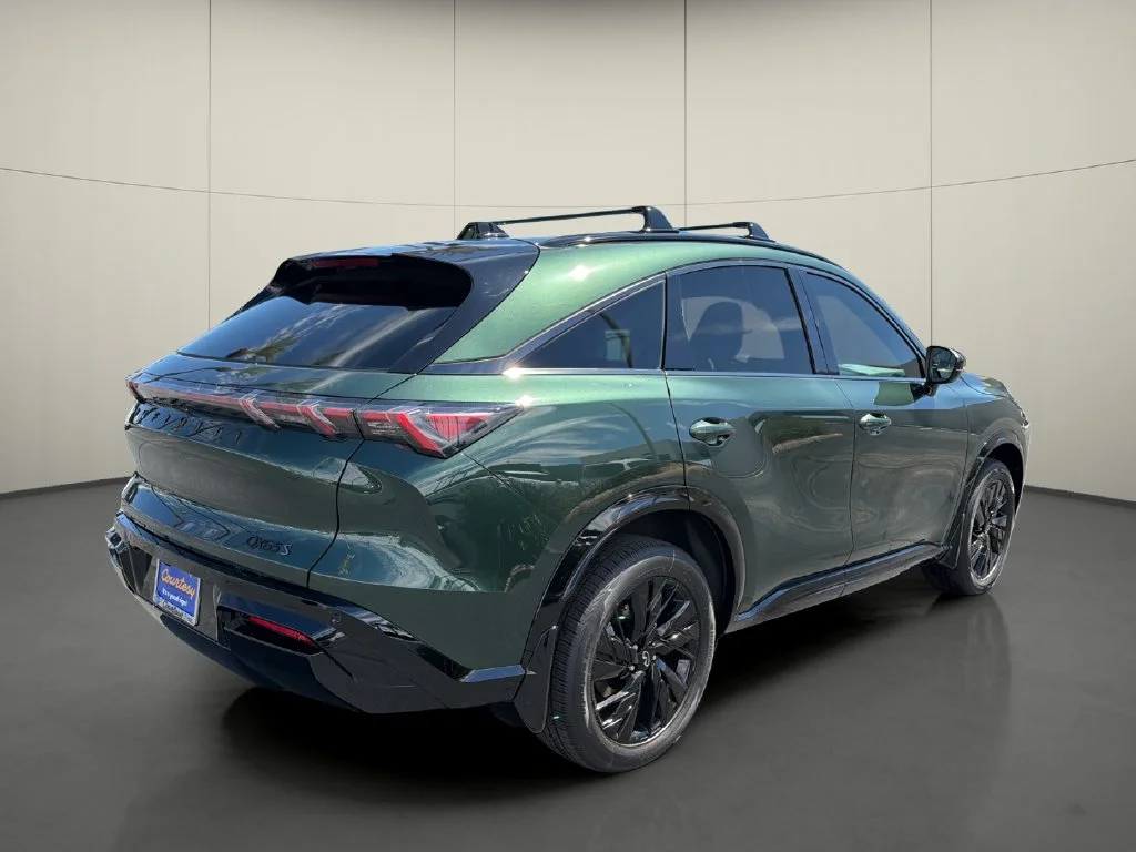 New 2027 DEEP EMERALD INFINITI Sport AWD image 7