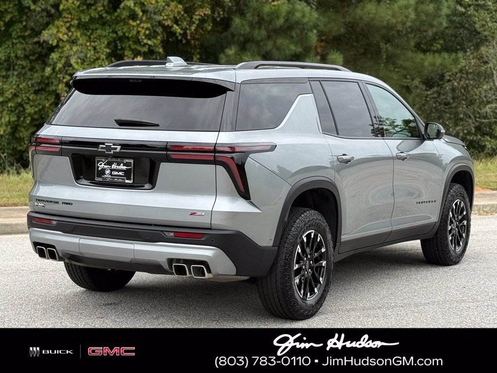 Used 2024 Gray Chevrolet Z71 image 13