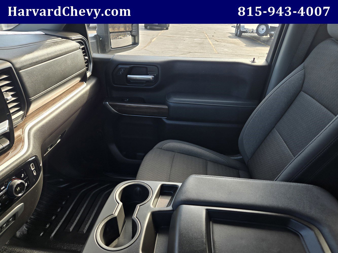 2025 Chevrolet Silverado 3500HD LT - Photo 14