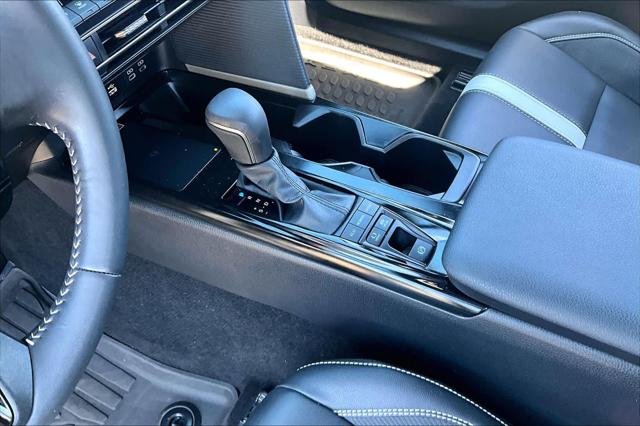 Certified Used 2025 ICE CAP Toyota  image 16